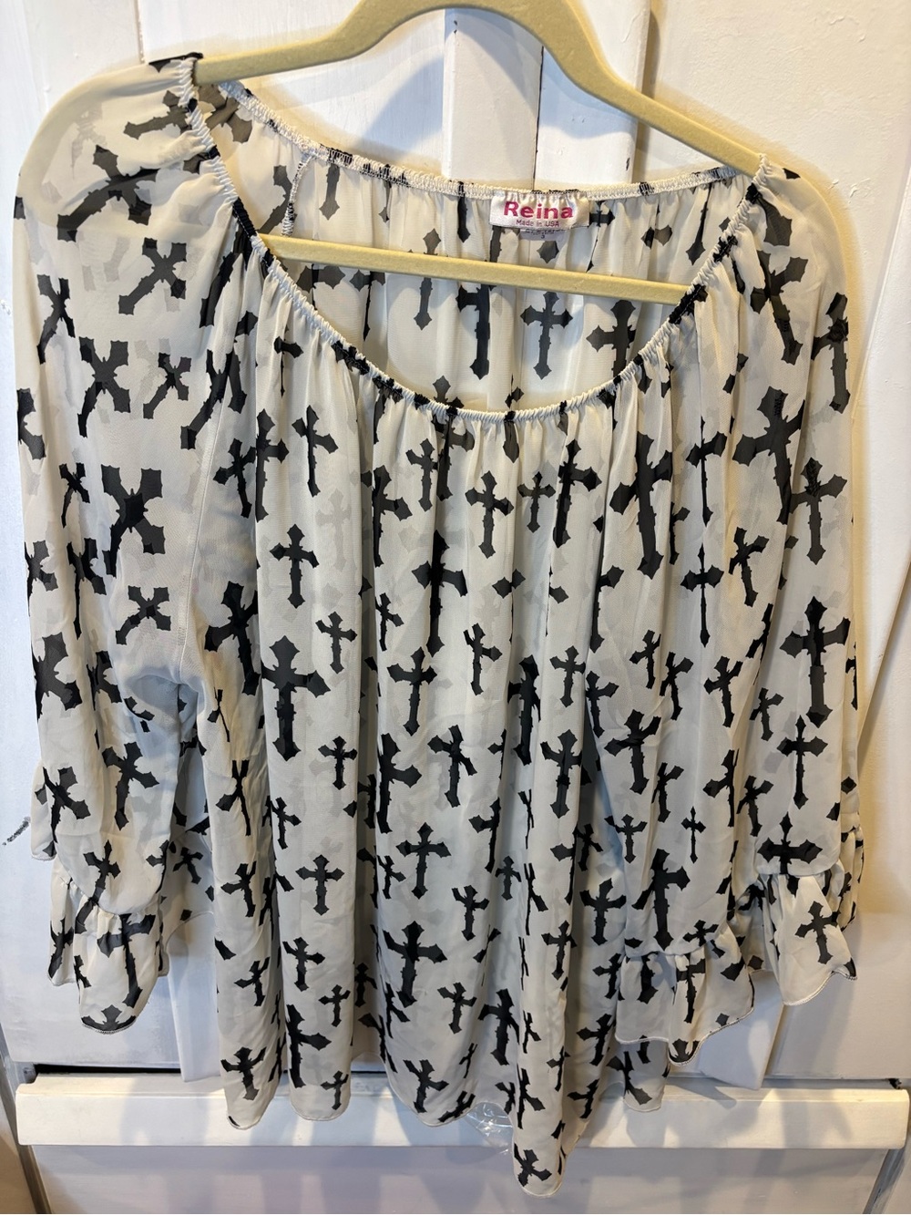 Reina Black & White Off-Shoulder Cross Print Blouse